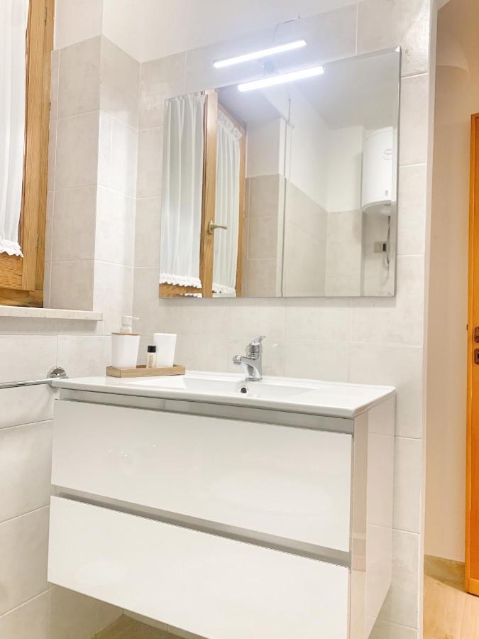 Grazia'S Apartment Sassari Bagian luar foto